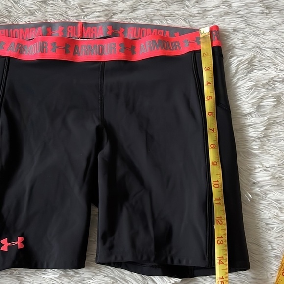 UNDER ARMOUR Women’s Softball Sliding shorts in black/Pink size XL - Picture 6 of 9